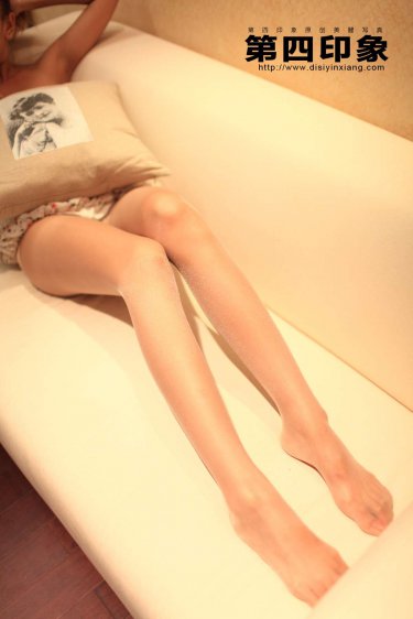 夜总会光屁屁的女人