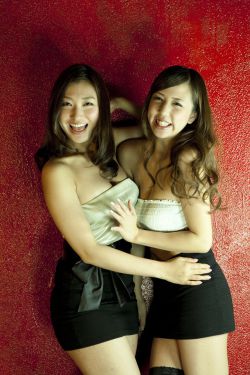 黄品源纹身